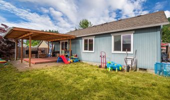 1852 S 60TH St, Springfield, OR 97478