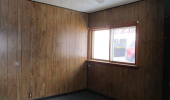 430 Bridge Ave, Alma, MI 48801