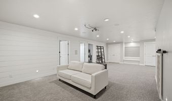 9498 N CANYON HEIGHTS Dr, Cedar Hills, UT 84062