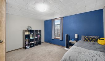 230 NW Arlan Dr, Ankeny, IA 50023
