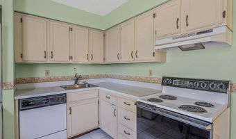 47 Harbor N, Amityville, NY 11701