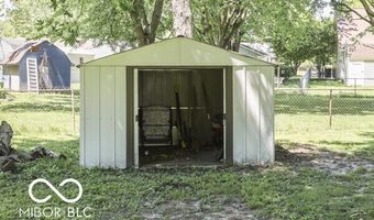18 Maple Dr, Bargersville, IN 46106