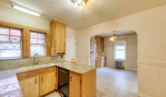 24 Hadwen Rd, Worcester, MA 01602