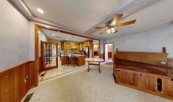 136 Lock Ln, Alum Creek, WV 25003
