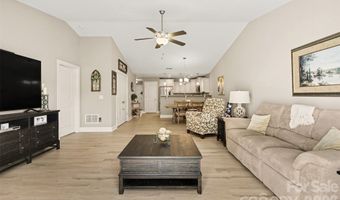 105 Oak Ridge Dr, Archdale, NC 27263