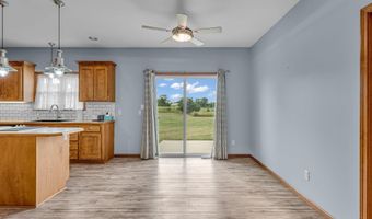 987 N 640 Rd, Baldwin City, KS 66006