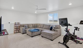 2106 Farm Valley Rd, Adrian, MI 49221