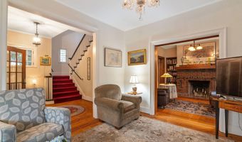 109 S Lake Ave, Albany, NY 12208