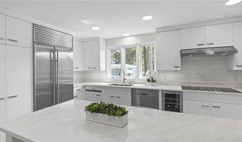 12 Kenmore Way, Lincoln, RI 02865