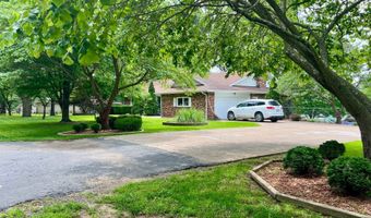1203 Oak Ave, Aurora, MO 65605