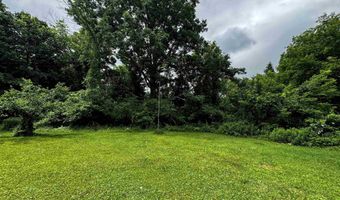 118 Foster Dr, Bennington, VT 05201
