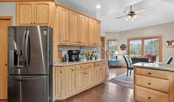 5061 Sandhill Rd, Almont, MI 48003