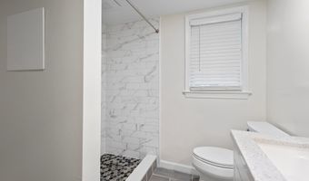 4300 ROBERTS Ave, Annandale, VA 22003