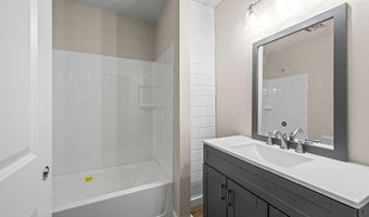 76 Overton Dr, Bella Vista, AR 72714