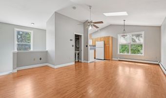 2 Merry St, Bedford, NH 03110