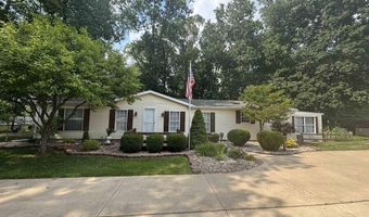 140 Lane 120 Lime Lake Ln, Angola, IN 46703