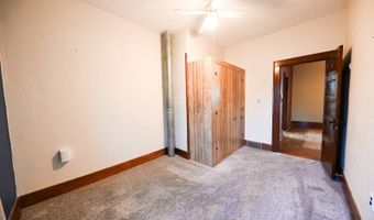 720 10th St, Beaver City, NE 68926