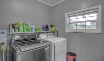 335 E 9th St, Baxter Springs, KS 66713