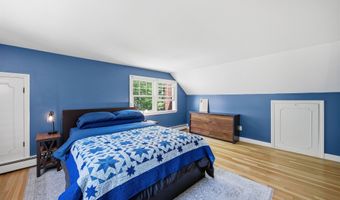 5 Pinecrest Cir, Bedford, NH 03110
