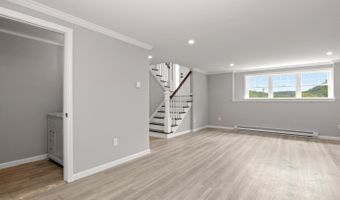 12 Cel Bret Dr, Danbury, CT 06810