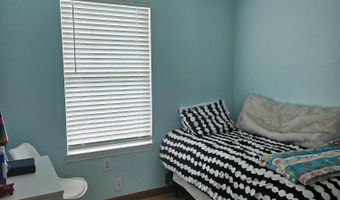 4 Woodbury Ln, Alexandria, KY 41001