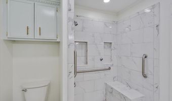 102 Hickory St, Brandon, MS 39042