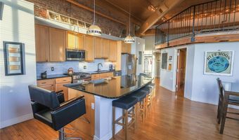 120 S 15th St 202, Airville, PA 15203