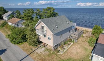 121 S SANDPIPER Dr, Dover, DE 19901