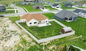 201 Thoroughbred Ln, Auburn, IN 46706