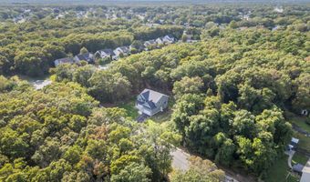 70 Seurat St, Barnegat, NJ 08005