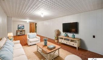 1614 Gateway Dr, Albert Lea, MN 56007