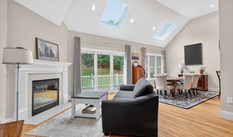 13 Leah Way 13, Andover, MA 01810