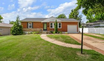 7658 General Meade Ln, Affton, MO 63123
