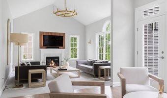 397 Sylvan Ct, North Kingstown, RI 02874
