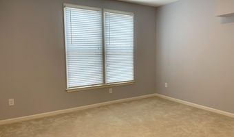 24701 BYRNE MEADOW Sq 200, Aldie, VA 20105