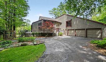 1843 Timber Trail Dr SE, Ada, MI 49301