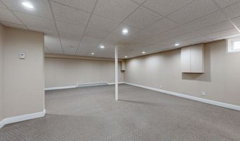 20 Driftway Rd, Danbury, CT 06811