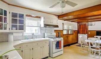 6 Woodbine St, East Providence, RI 02915
