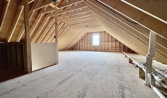 8 Country Ln, Billerica, MA 01821
