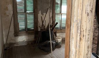 2422 E FEDERAL St, Baltimore, MD 21213