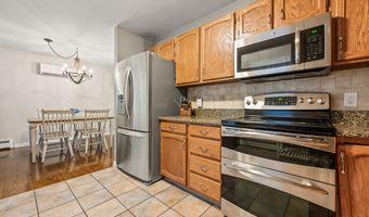 22 Quail Run, Bloomfield, CT 06002