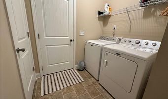 107 Saddlebrook Dr, Advance, NC 27006