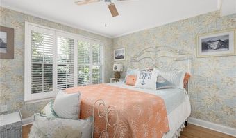 20 Narragansett Ave 602, Narragansett, RI 02882