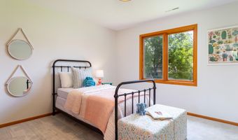 1023 Florida Ave, Ames, IA 50014