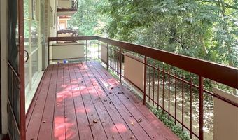 4211 AMERICANA Dr 102, Annandale, VA 22003