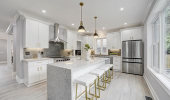 10032 SINNOTT, Bethesda, MD 20817