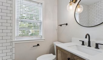1109 N ILLINOIS St, Arlington, VA 22205
