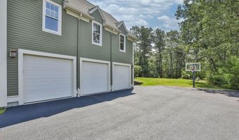 108 Oak Trl, Bolton, MA 01740