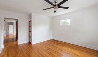 699 Hyde Park Ave 6, Boston, MA 02131