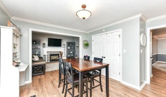 317 Edgewood Pl E, Anderson, IN 46011
